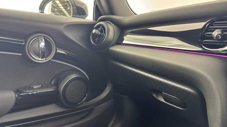 MINI Hatchback 1.5 Cooper Sport 3dr Auto Petrol Hatchback